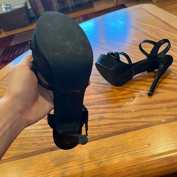 Black shimmer high heels - Picture 6 of 9